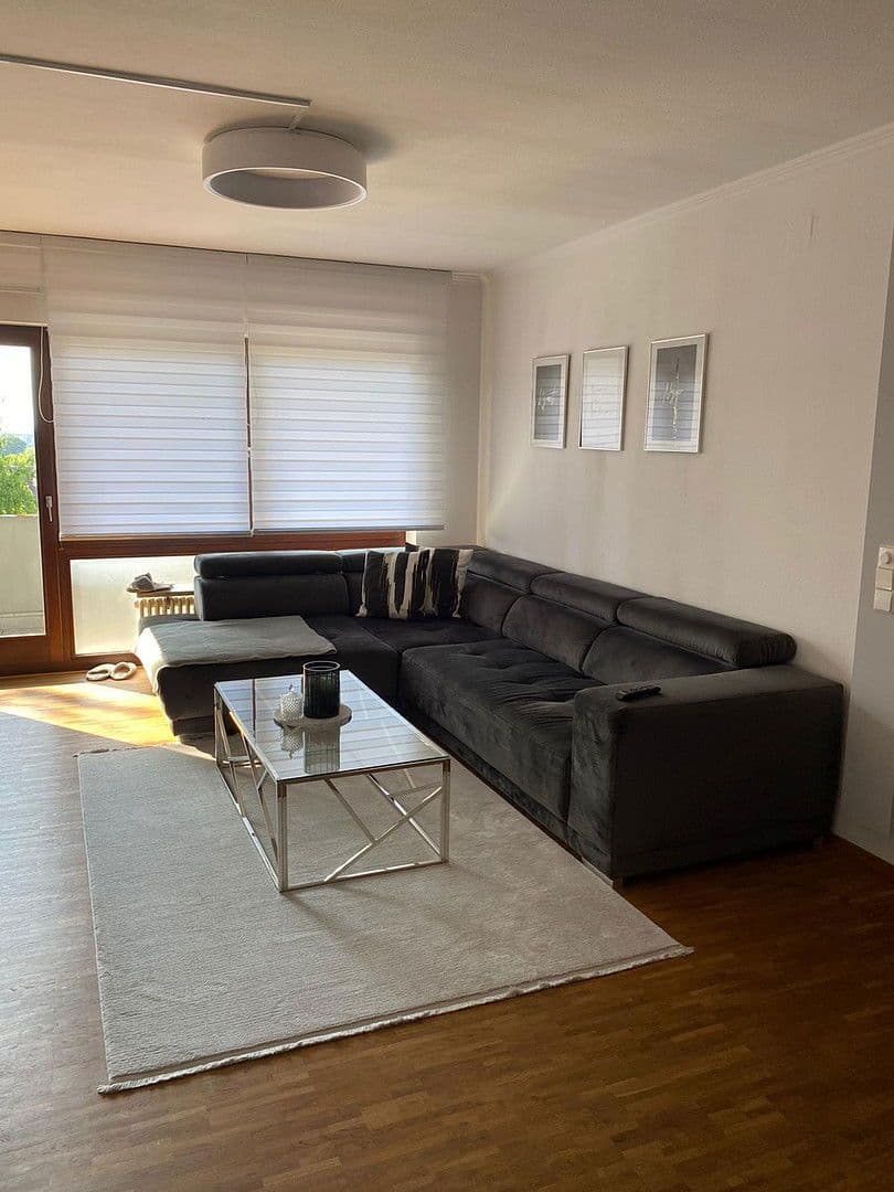 Pronájem bytu 3+1 99 m², Baden-Baden, Bádensko-Württembersko Pronájem bytu 3+1 99 m², Baden-Baden, Bádensko-Württembersko