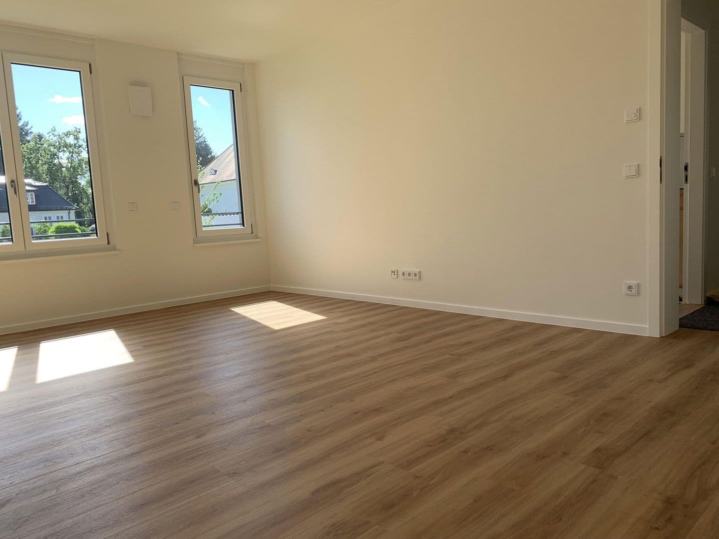 Pronájem bytu 2+1 67 m², Fürstenrieder Straße 229, München, Bavorsko Pronájem bytu 2+1 67 m², Fürstenrieder Straße 229, München, Bavorsko