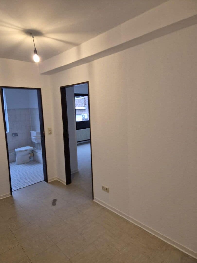 Pronájem bytu 3+1 86 m², Lüpertzender Str. 91, Mönchengladbach, Severní Porýní-Vestfálsko Pronájem bytu 3+1 86 m², Lüpertzender Str. 91, Mönchengladbach, Severní Porýní-Vestfálsko