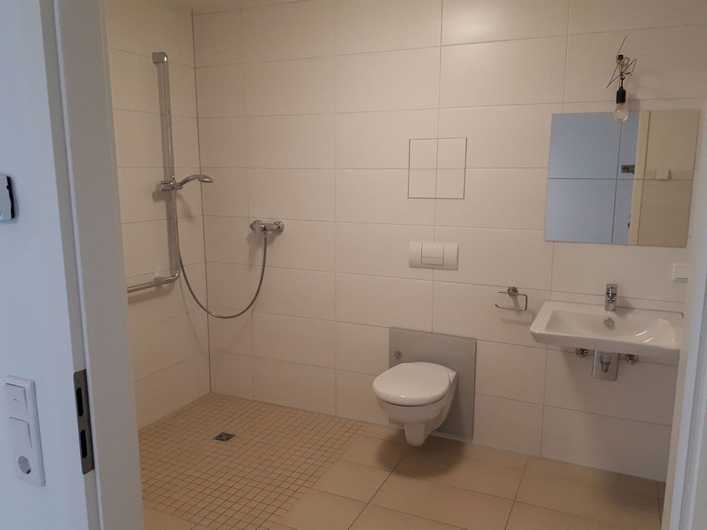 Prodej bytu 2+1 51 m², Ludwigshafen, Porýní-Falc Prodej bytu 2+1 51 m², Ludwigshafen, Porýní-Falc