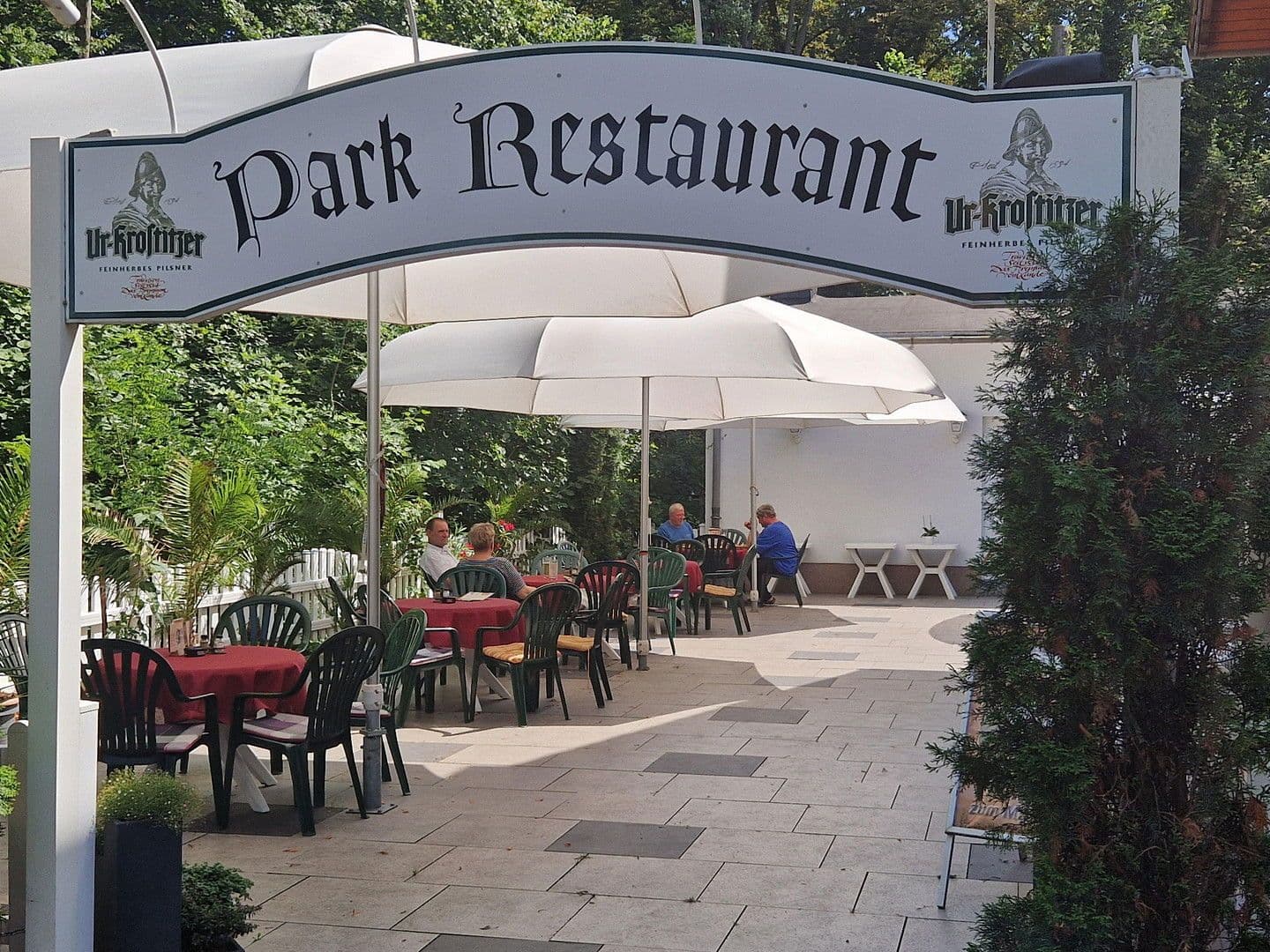 Prodej nebytového prostoru 2.200 m², Lützen, Sasko-Anhaltsko Prodej nebytového prostoru 2.200 m², Lützen, Sasko-Anhaltsko