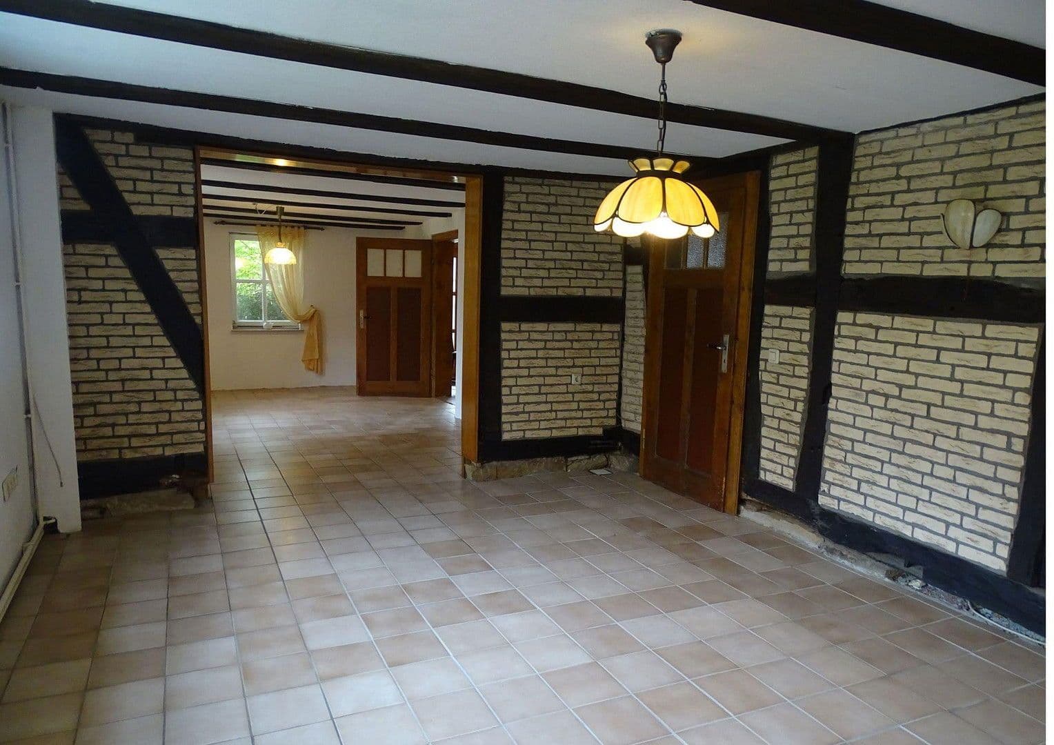 Prodej domu 200 m², pozemek 1.220 m², Hessisch Oldendorf, Dolní Sasko Prodej domu 200 m², pozemek 1.220 m², Hessisch Oldendorf, Dolní Sasko