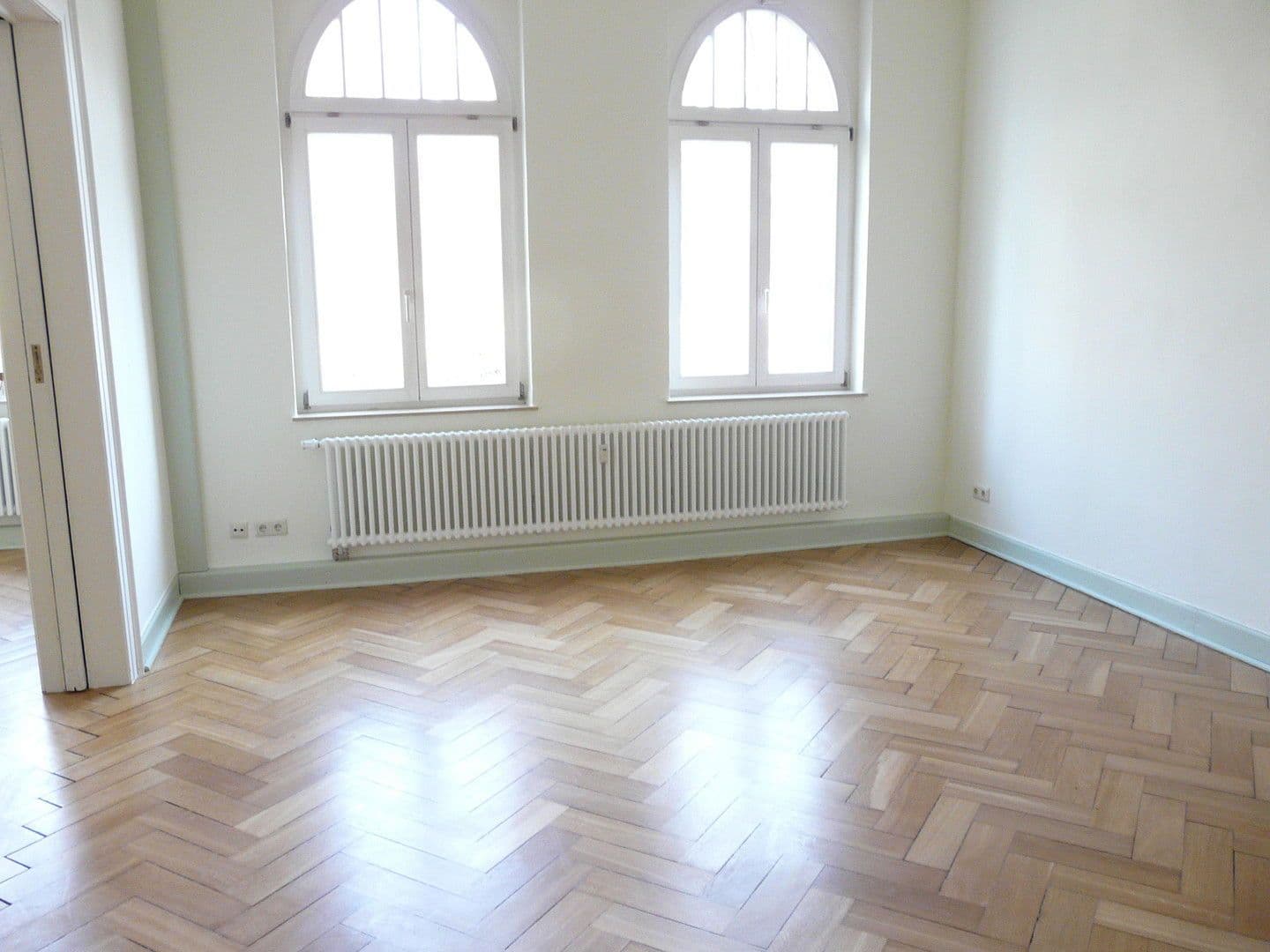 Pronájem bytu 4+1 165 m², Lindenauallee 28, Gotha, Durynsko Pronájem bytu 4+1 165 m², Lindenauallee 28, Gotha, Durynsko