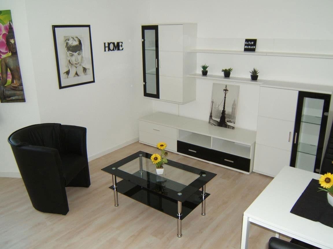 Pronájem bytu 2+1 38 m², Frankfurt, Hessen Pronájem bytu 2+1 38 m², Frankfurt, Hessen