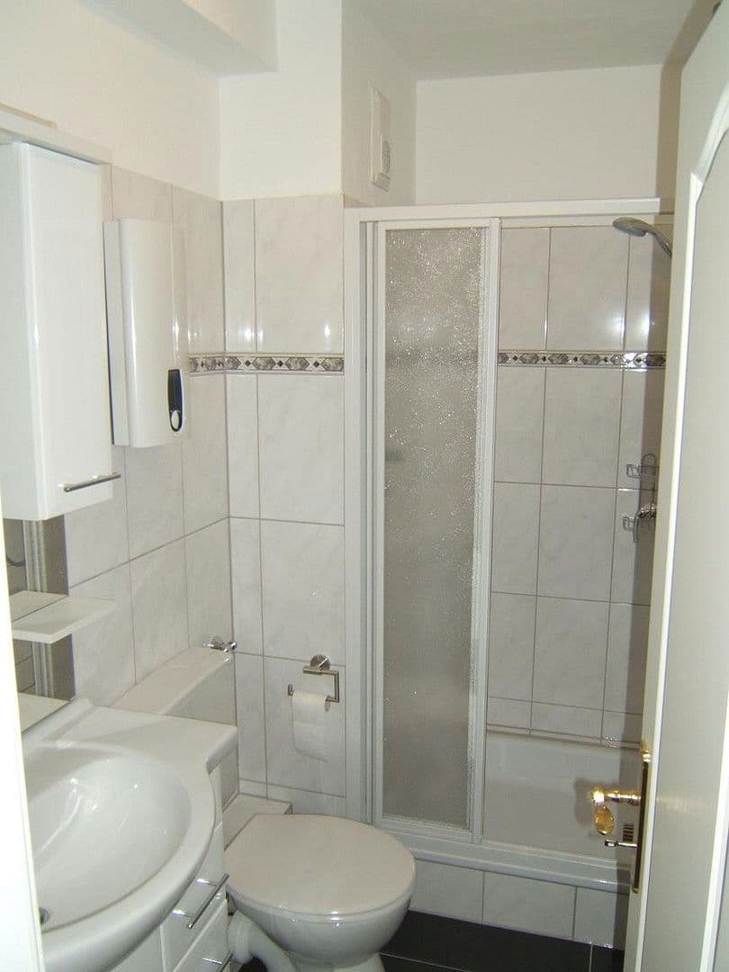 Pronájem bytu 2+1 38 m², Frankfurt, Hessen Pronájem bytu 2+1 38 m², Frankfurt, Hessen