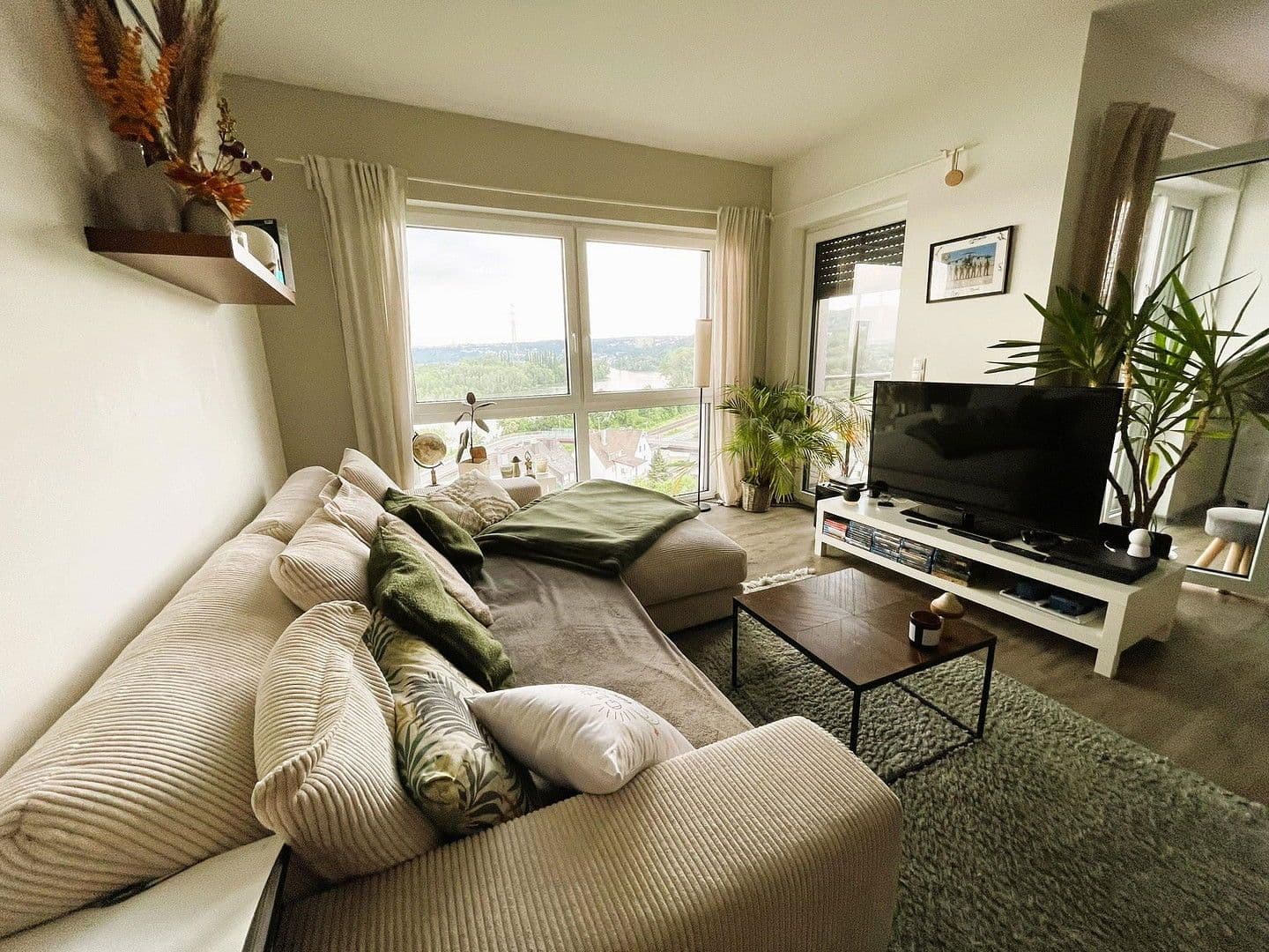 Pronájem bytu 2+1 70 m², Urbar, Porýní-Falc Pronájem bytu 2+1 70 m², Urbar, Porýní-Falc