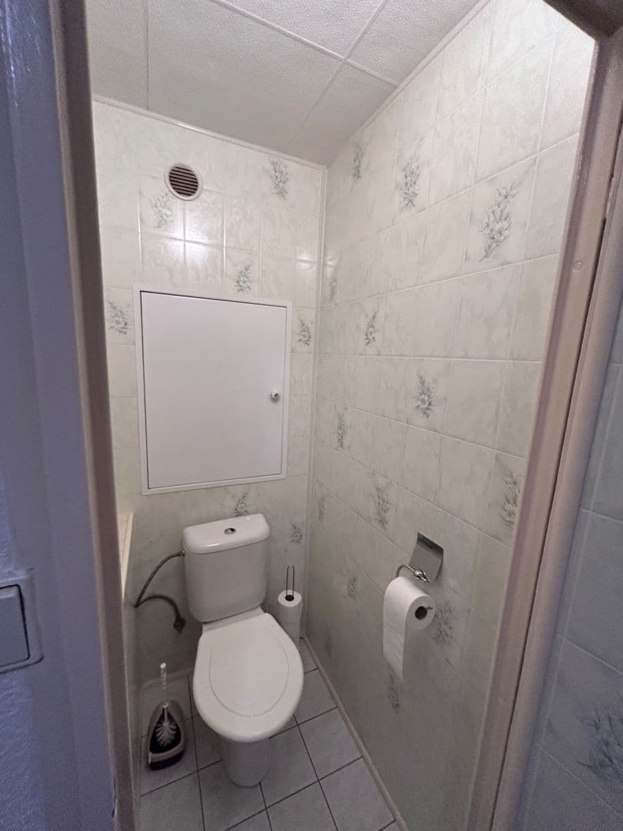 Pronájem bytu 3+1 72 m², Čenětická, Praha, Praha Pronájem bytu 3+1 72 m², Čenětická, Praha, Praha