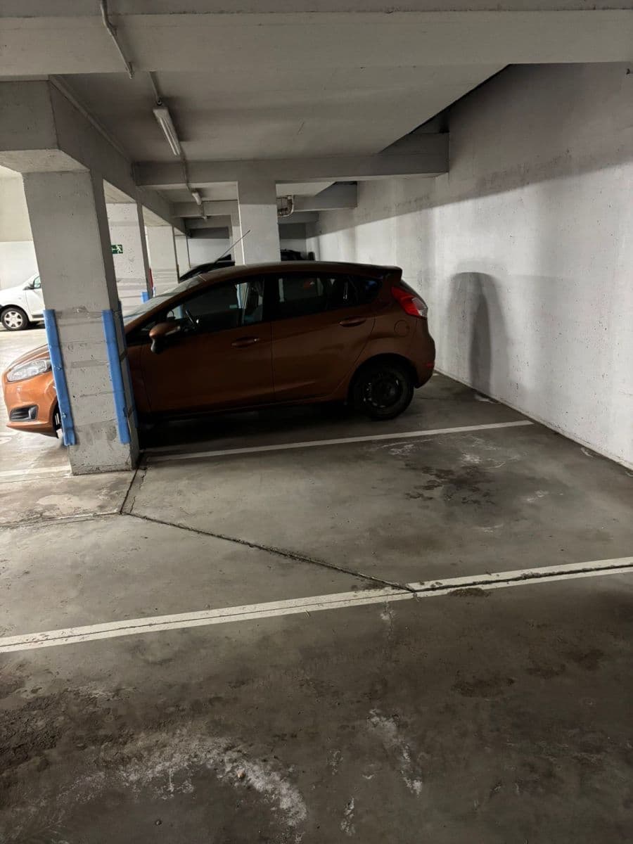 Prodej garáže 12 m², Padovská, Praha, Praha Prodej garáže 12 m², Padovská, Praha, Praha