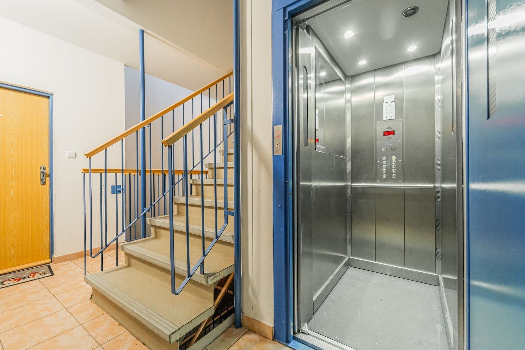 Prodej bytu 2+kk 69 m², Šimůnkova, Praha, Praha Prodej bytu 2+kk 69 m², Šimůnkova, Praha, Praha