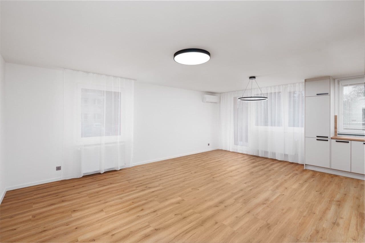 Prodej bytu 3+kk 86 m², Dr. Horákové, Poděbrady, Středočeský kraj Prodej bytu 3+kk 86 m², Dr. Horákové, Poděbrady, Středočeský kraj