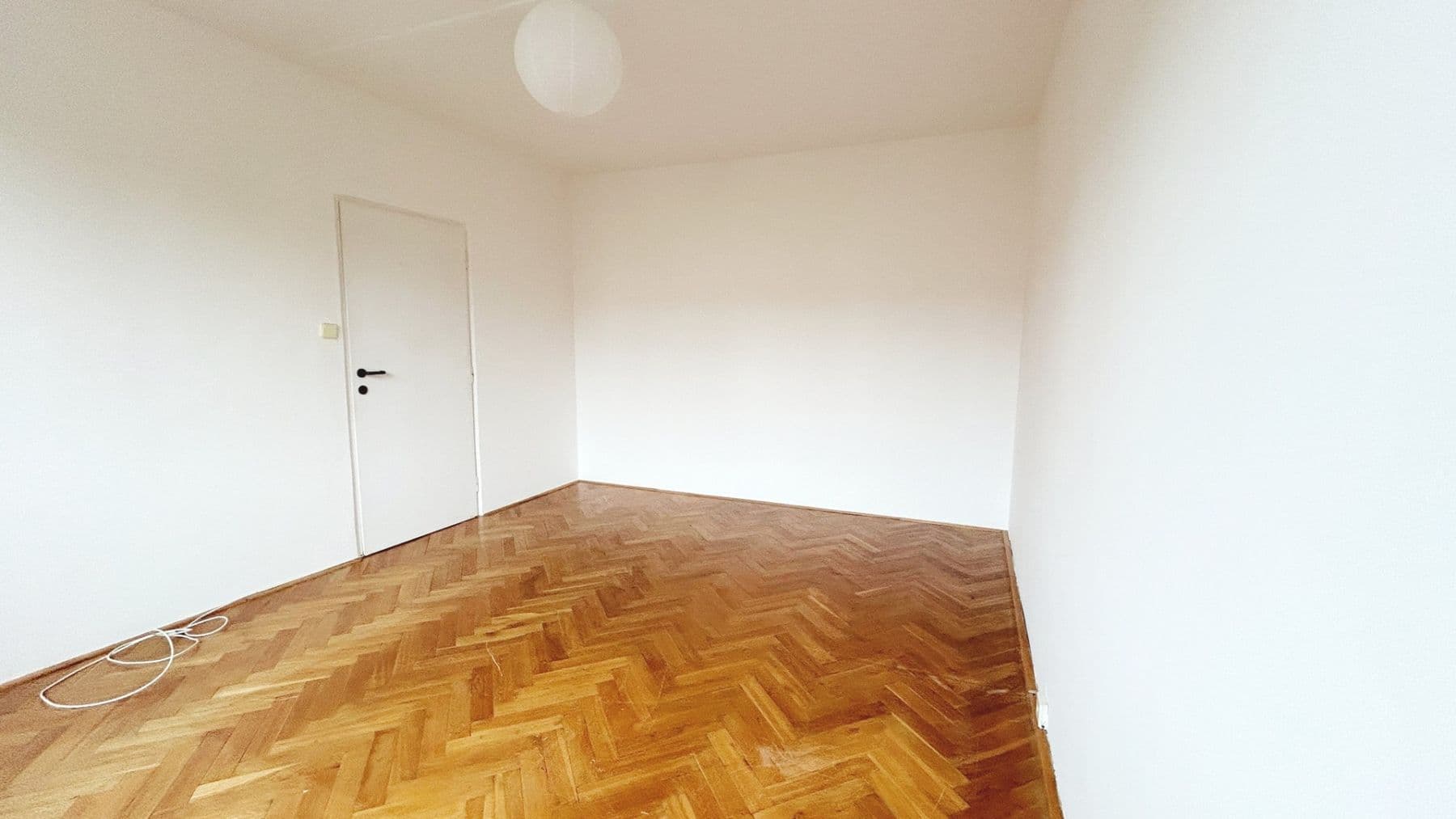 Pronájem bytu 1+1 35 m², Lyžařská, Praha, Praha Pronájem bytu 1+1 35 m², Lyžařská, Praha, Praha