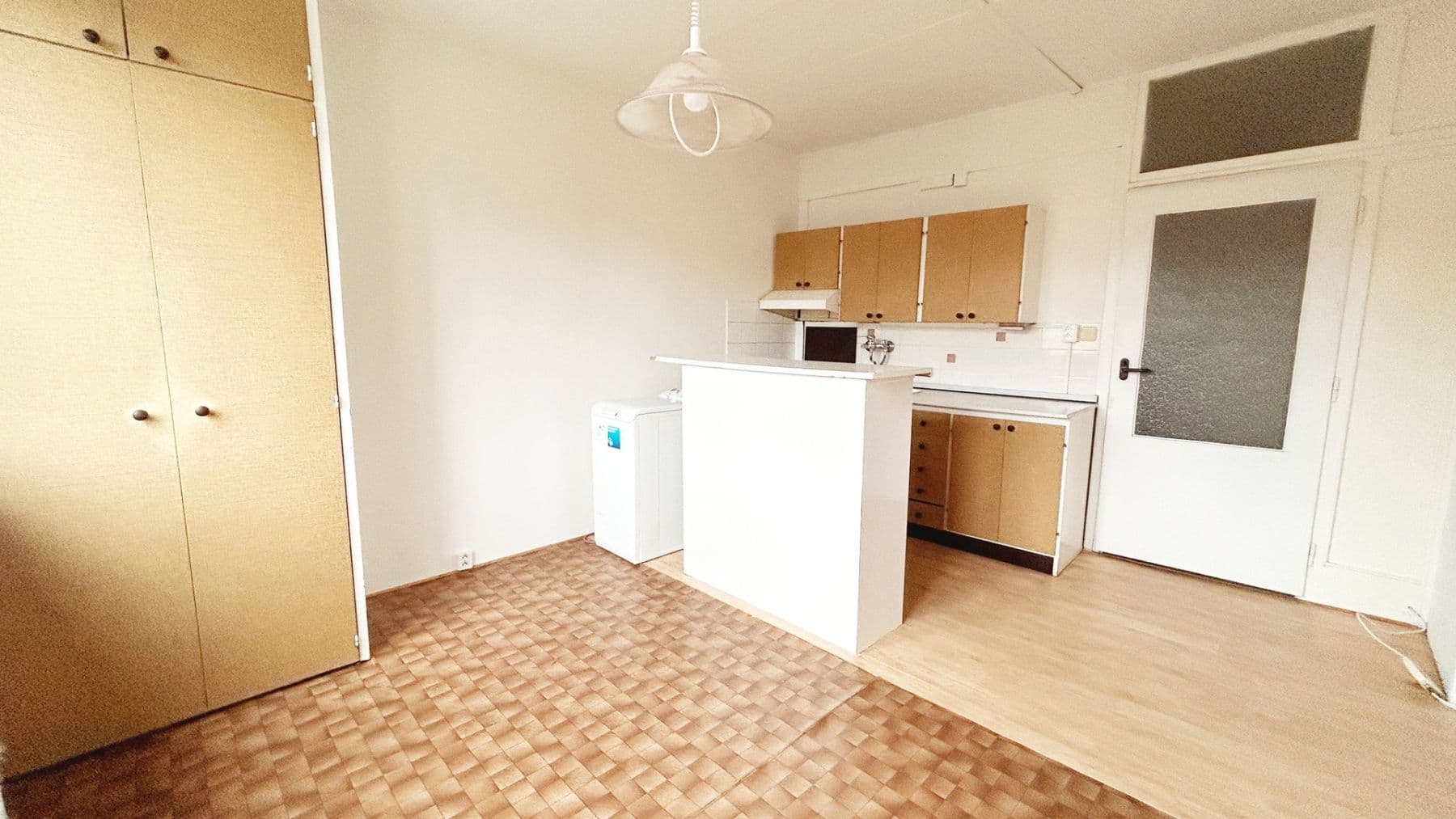 Pronájem bytu 1+1 35 m², Lyžařská, Praha, Praha Pronájem bytu 1+1 35 m², Lyžařská, Praha, Praha