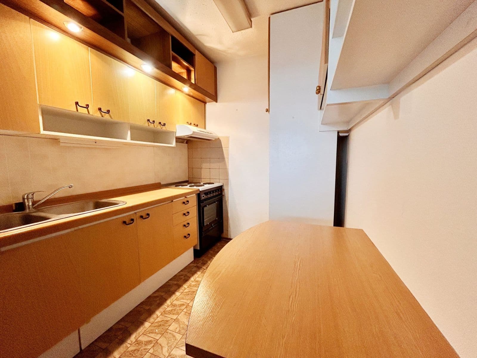 Pronájem bytu 2+kk 43 m², Kurčatovova, Praha, Praha Pronájem bytu 2+kk 43 m², Kurčatovova, Praha, Praha