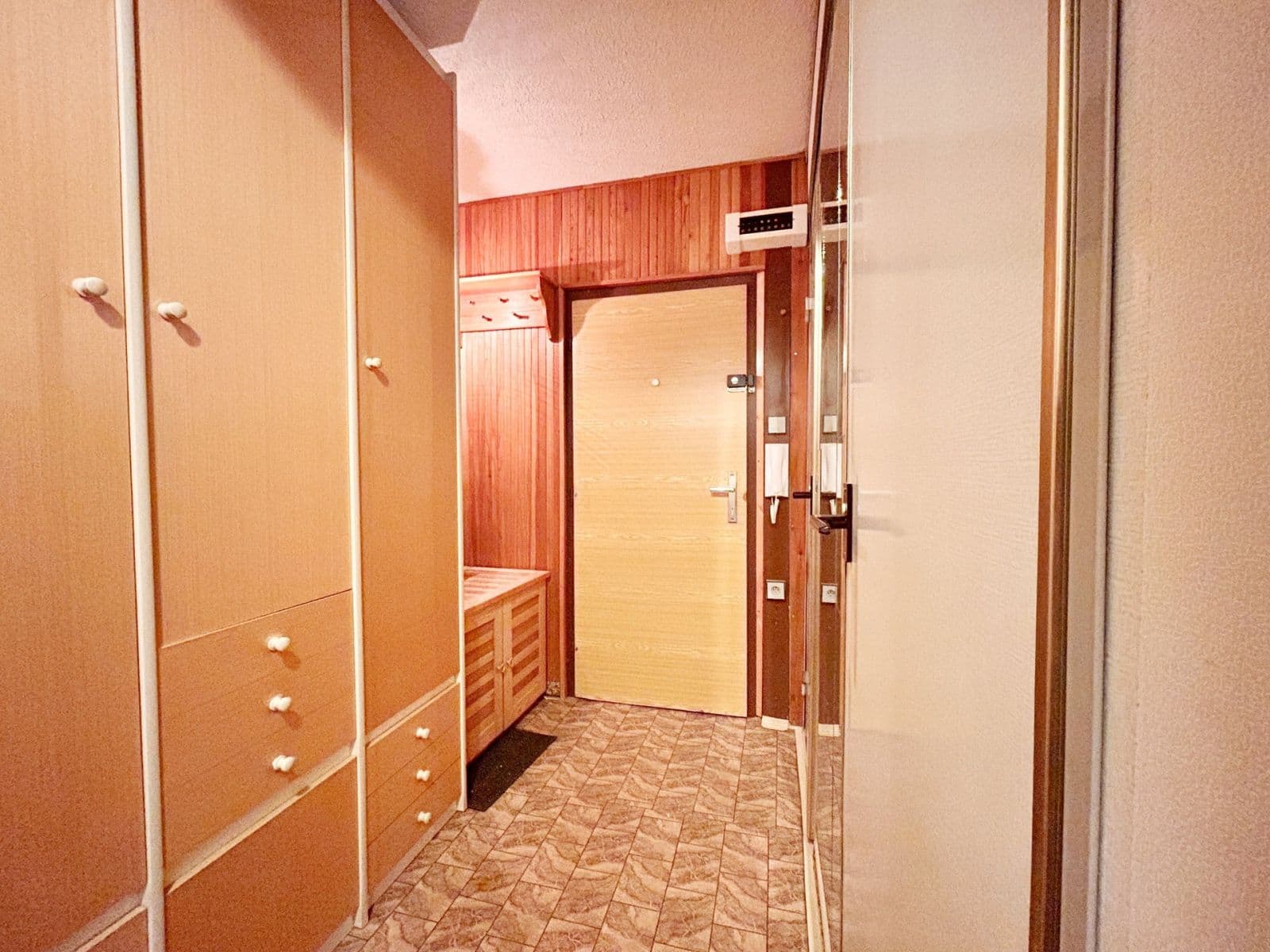 Pronájem bytu 2+kk 43 m², Kurčatovova, Praha, Praha Pronájem bytu 2+kk 43 m², Kurčatovova, Praha, Praha