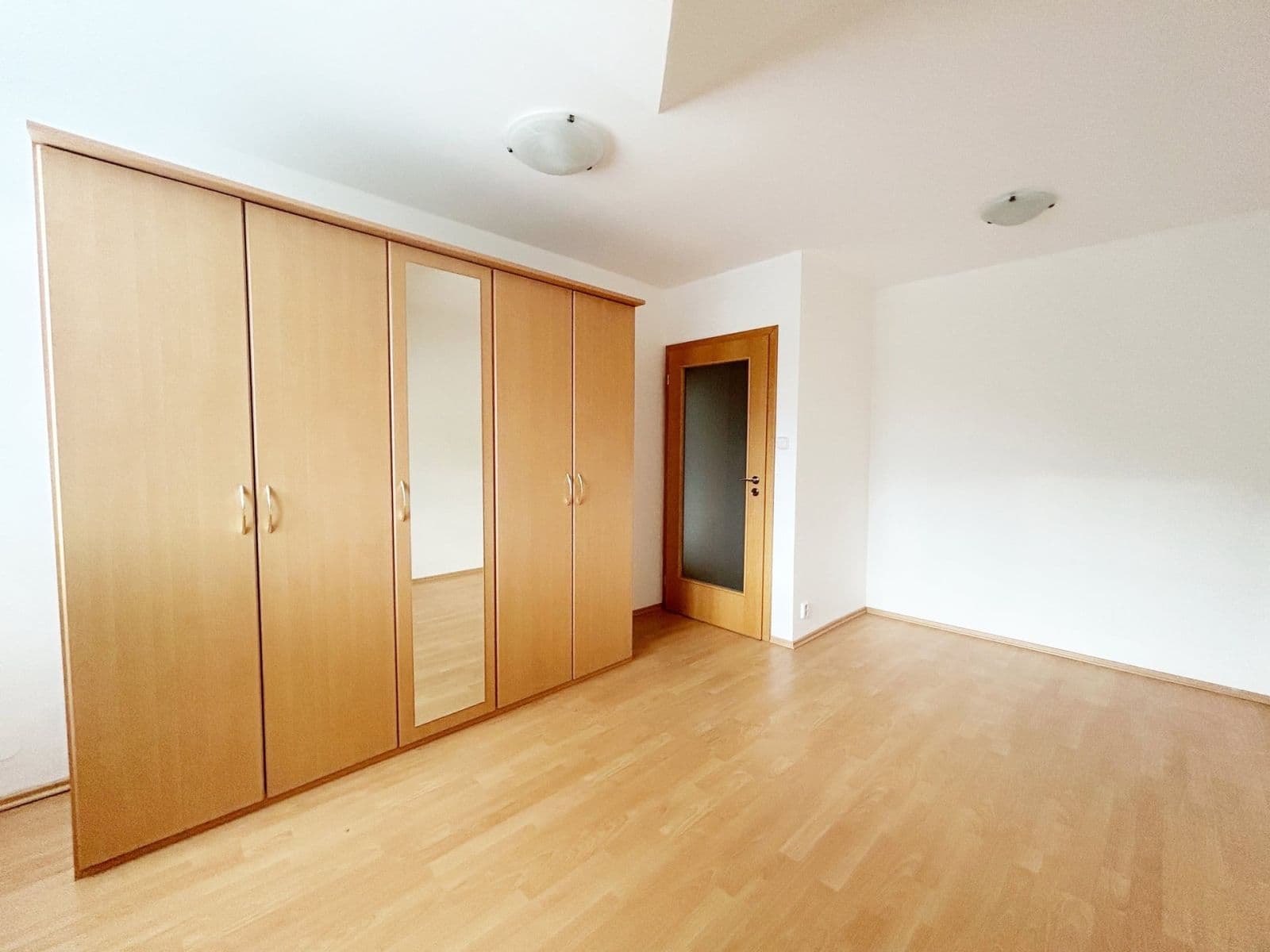 Pronájem domu 105 m², pozemek 80 m², Družstevní, Nehvizdy, Středočeský kraj Pronájem domu 105 m², pozemek 80 m², Družstevní, Nehvizdy, Středočeský kraj