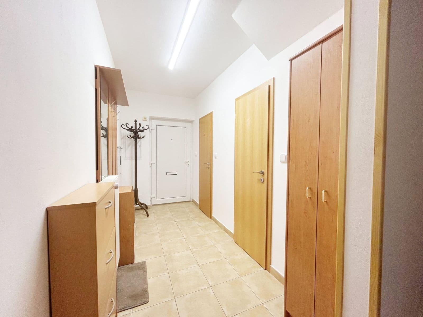 Pronájem domu 105 m², pozemek 80 m², Družstevní, Nehvizdy, Středočeský kraj Pronájem domu 105 m², pozemek 80 m², Družstevní, Nehvizdy, Středočeský kraj