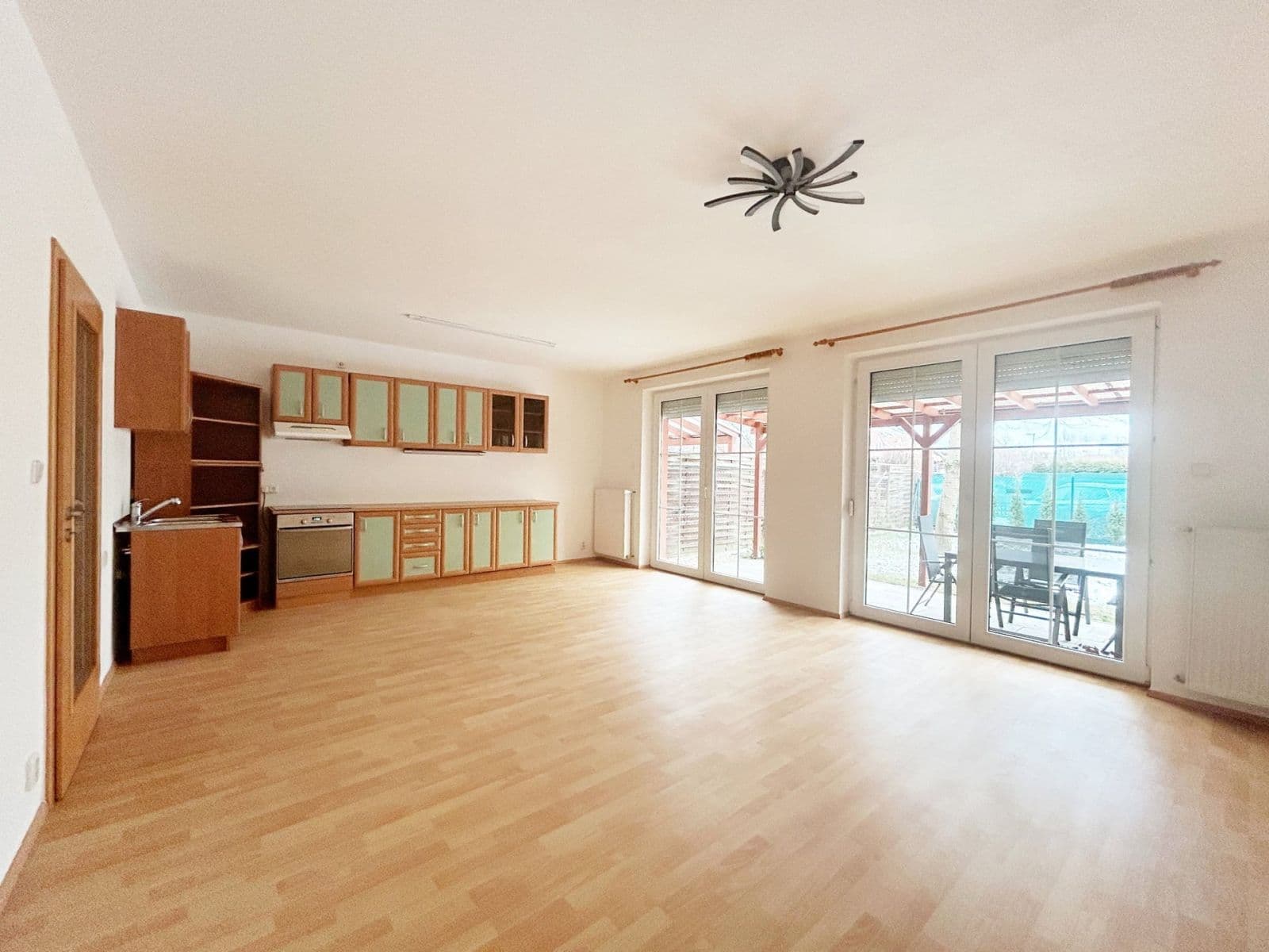 Pronájem domu 105 m², pozemek 80 m², Družstevní, Nehvizdy, Středočeský kraj Pronájem domu 105 m², pozemek 80 m², Družstevní, Nehvizdy, Středočeský kraj