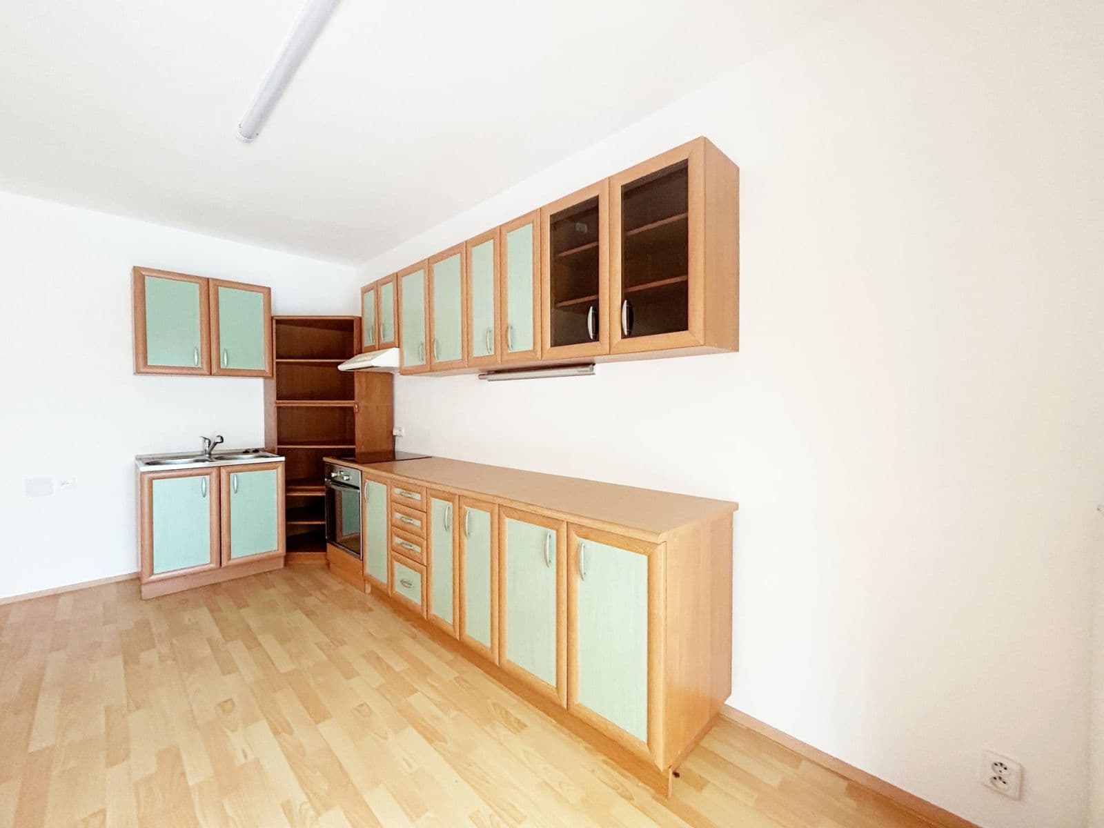 Pronájem domu 105 m², pozemek 80 m², Družstevní, Nehvizdy, Středočeský kraj Pronájem domu 105 m², pozemek 80 m², Družstevní, Nehvizdy, Středočeský kraj