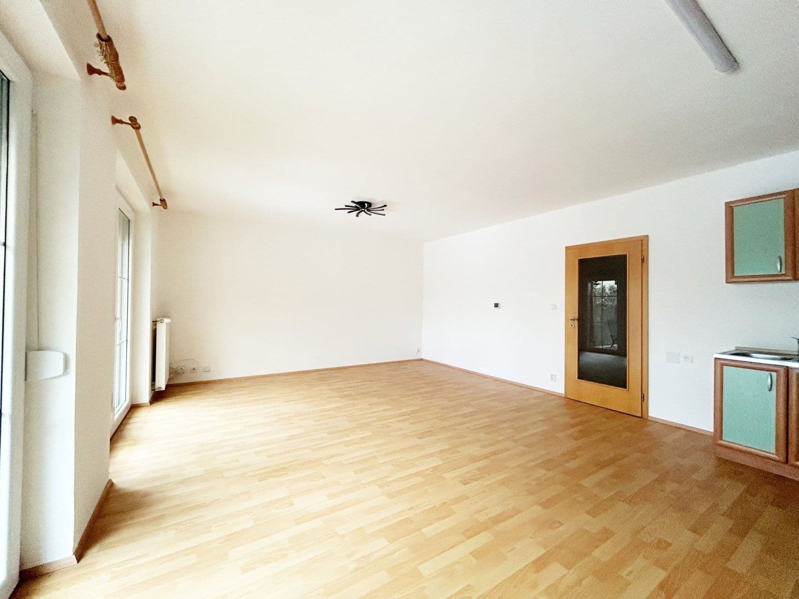 Pronájem domu 105 m², pozemek 80 m², Družstevní, Nehvizdy, Středočeský kraj Pronájem domu 105 m², pozemek 80 m², Družstevní, Nehvizdy, Středočeský kraj