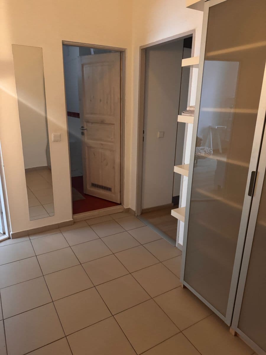 Pronájem bytu 1+1 40 m², Slovenská, Praha, Praha Pronájem bytu 1+1 40 m², Slovenská, Praha, Praha