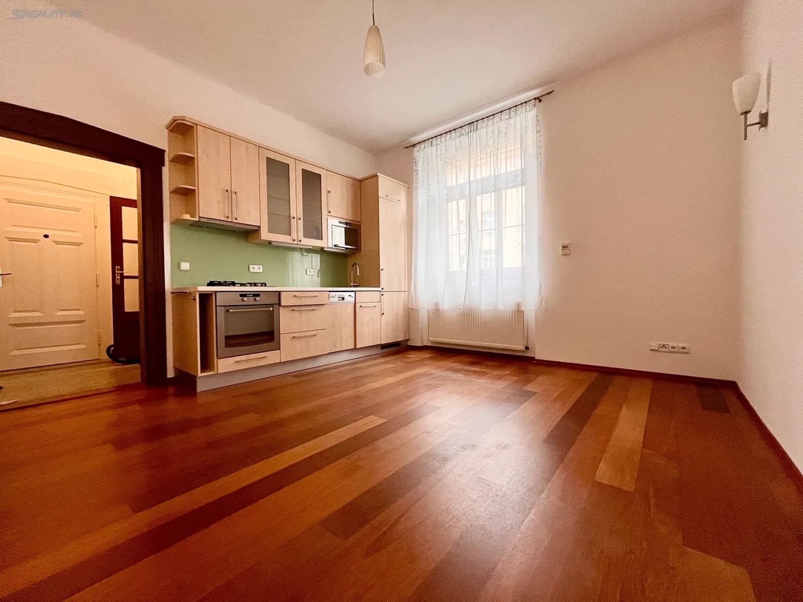 Pronájem bytu 2+kk 50 m², Táborská, Praha, Praha Pronájem bytu 2+kk 50 m², Táborská, Praha, Praha