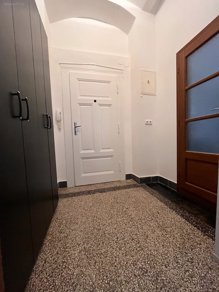 Pronájem bytu 2+kk 50 m², Táborská, Praha, Praha Pronájem bytu 2+kk 50 m², Táborská, Praha, Praha