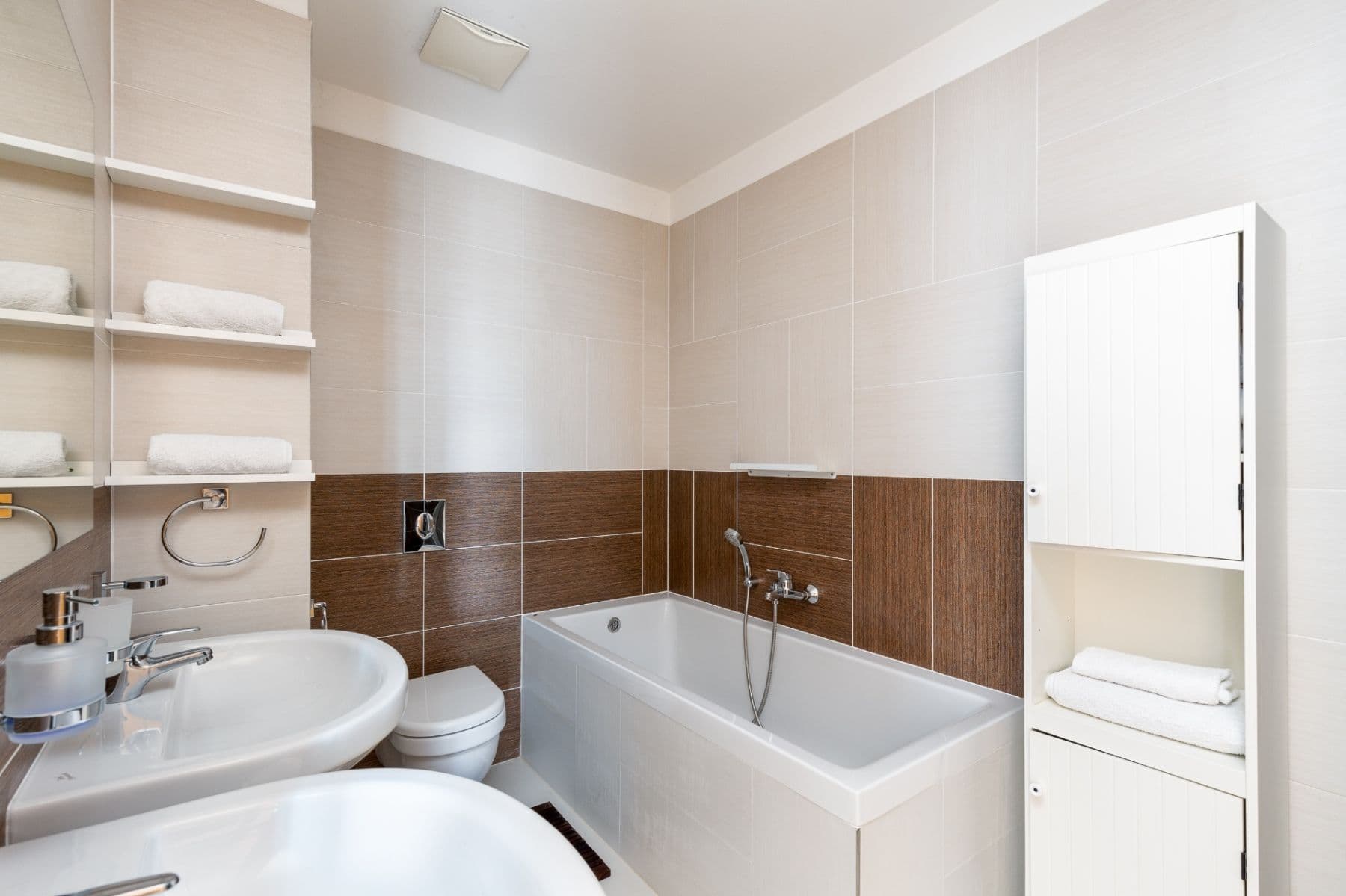 Pronájem bytu 2+kk 70 m², V přístavu, Praha, Praha Pronájem bytu 2+kk 70 m², V přístavu, Praha, Praha