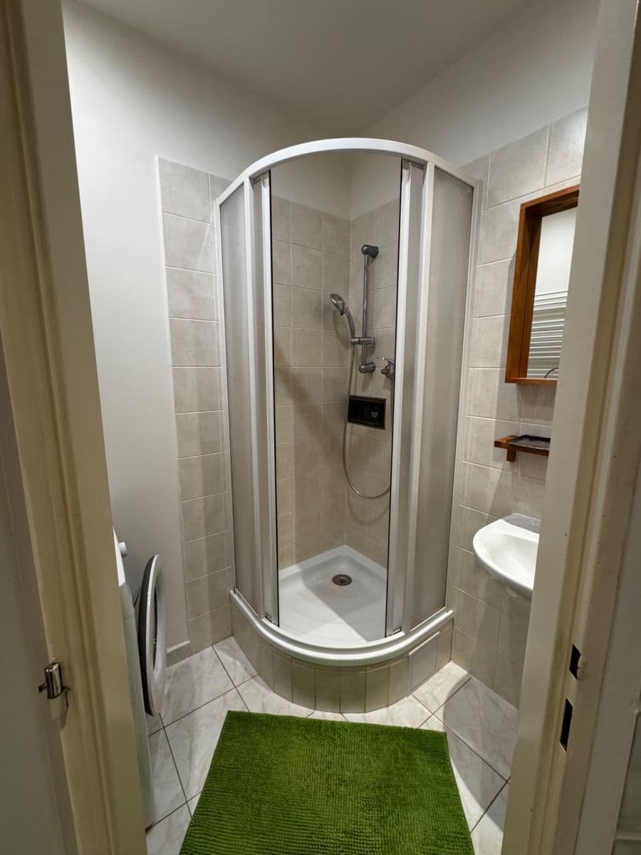 Pronájem bytu 2+kk 51 m², Na Břehu, Praha, Praha Pronájem bytu 2+kk 51 m², Na Břehu, Praha, Praha