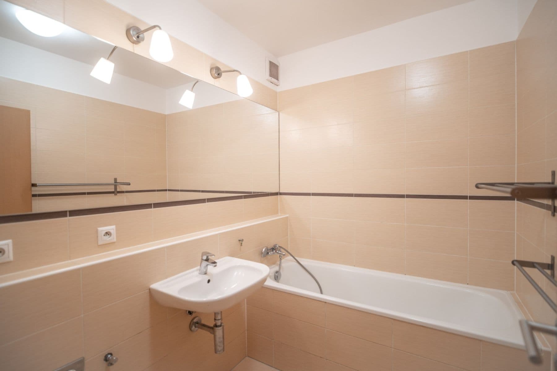 Prodej bytu 2+kk 58 m², K Babě, Brno, Jihomoravský kraj Prodej bytu 2+kk 58 m², K Babě, Brno, Jihomoravský kraj