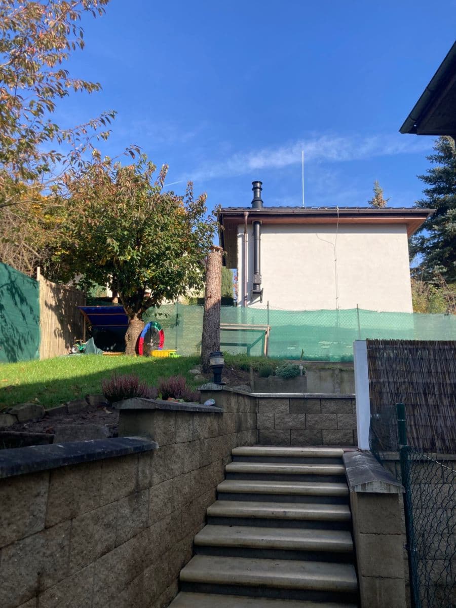 Pronájem bytu 3+kk 95 m², Velké Popovice, Středočeský kraj Pronájem bytu 3+kk 95 m², Velké Popovice, Středočeský kraj