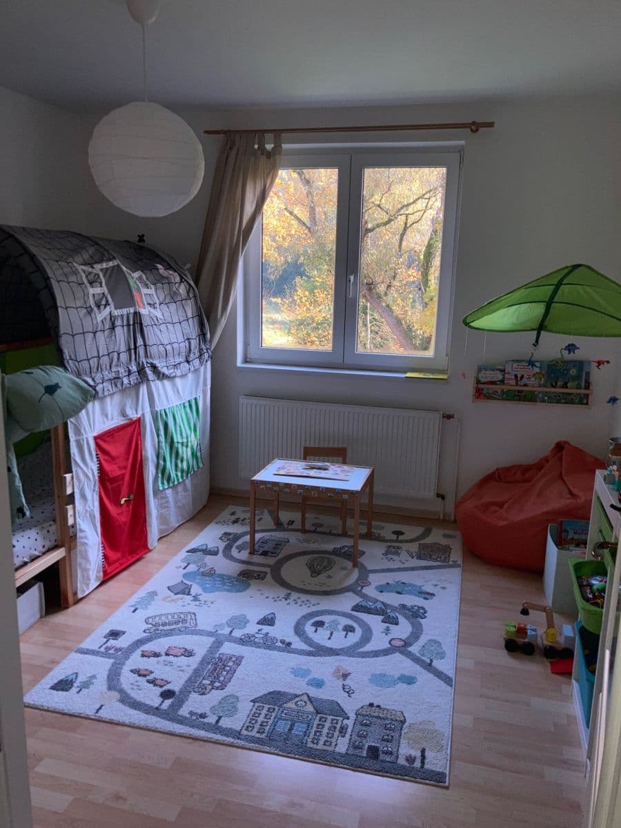 Pronájem bytu 3+kk 95 m², Velké Popovice, Středočeský kraj Pronájem bytu 3+kk 95 m², Velké Popovice, Středočeský kraj