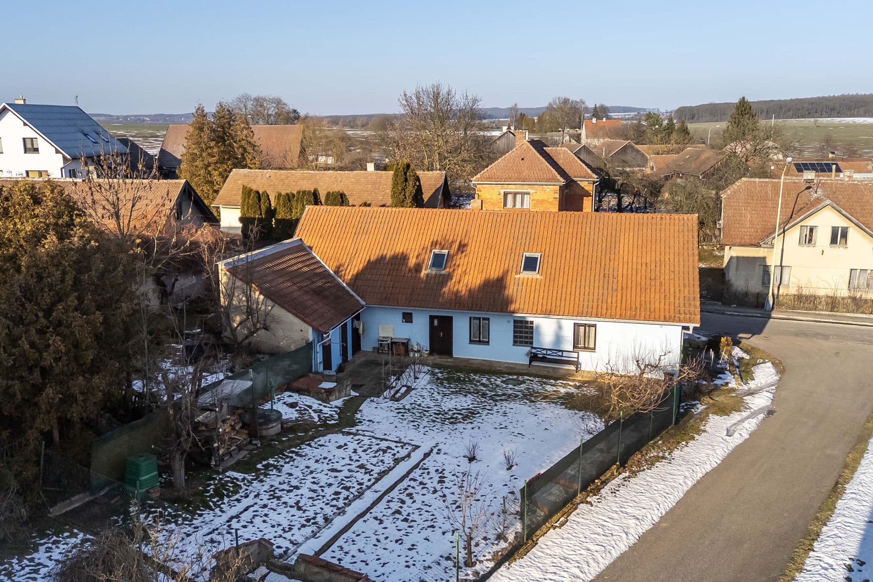 Prodej domu 180 m², pozemek 449 m², Chroustov, Středočeský kraj Prodej domu 180 m², pozemek 449 m², Chroustov, Středočeský kraj