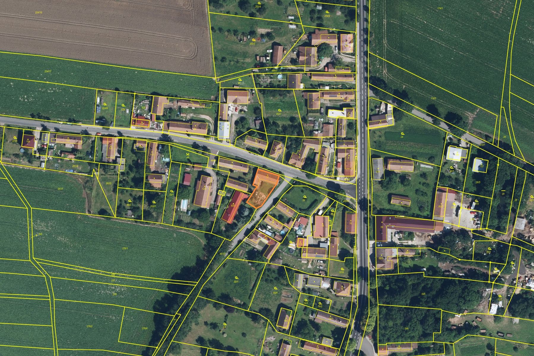 Prodej domu 180 m², pozemek 449 m², Chroustov, Středočeský kraj Prodej domu 180 m², pozemek 449 m², Chroustov, Středočeský kraj