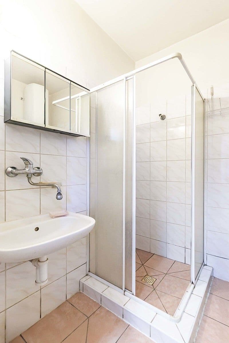 Prodej domu 180 m², pozemek 449 m², Chroustov, Středočeský kraj Prodej domu 180 m², pozemek 449 m², Chroustov, Středočeský kraj