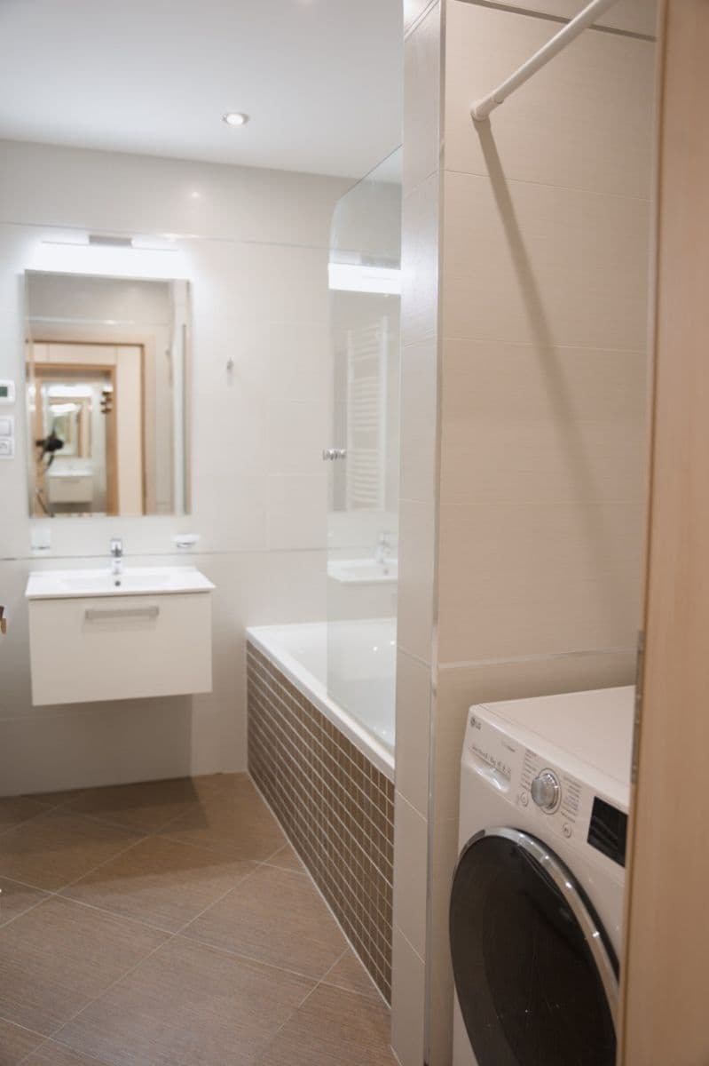 Pronájem bytu 2+kk 76 m², Vojenova, Praha, Praha Pronájem bytu 2+kk 76 m², Vojenova, Praha, Praha