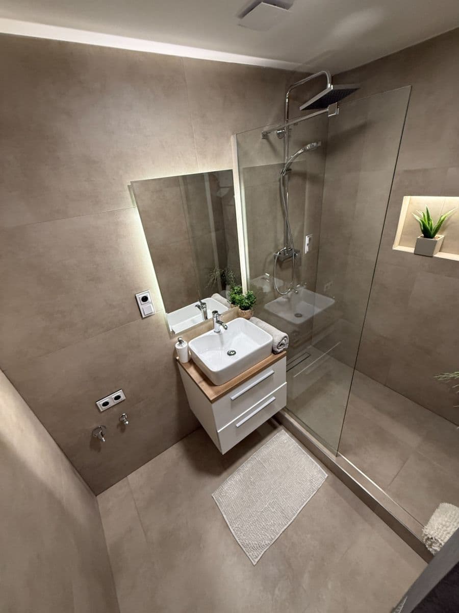 Prodej bytu 3+kk 64 m², Ukrajinská, Ostrava, Moravskoslezský kraj Prodej bytu 3+kk 64 m², Ukrajinská, Ostrava, Moravskoslezský kraj