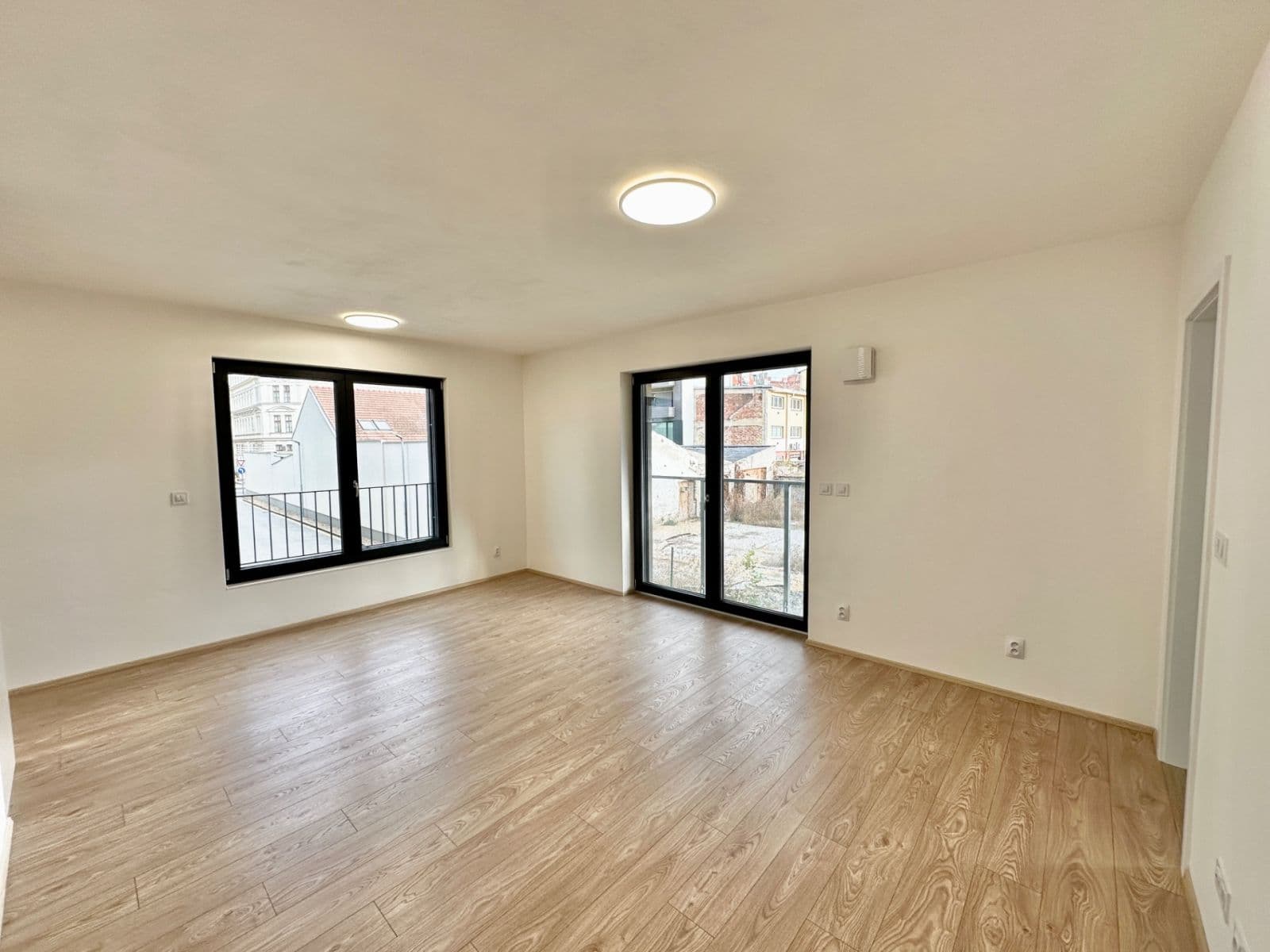 Pronájem bytu 2+kk 54 m², Bratislavská, Brno, Jihomoravský kraj Pronájem bytu 2+kk 54 m², Bratislavská, Brno, Jihomoravský kraj