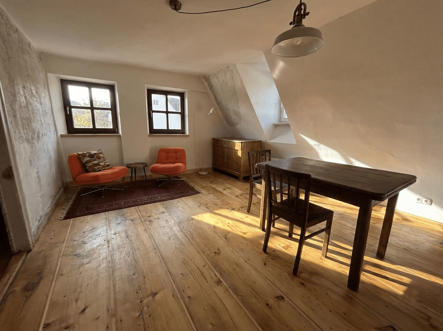 Pronájem bytu 3+1 117 m², Augsburg, Bavorsko Pronájem bytu 3+1 117 m², Augsburg, Bavorsko