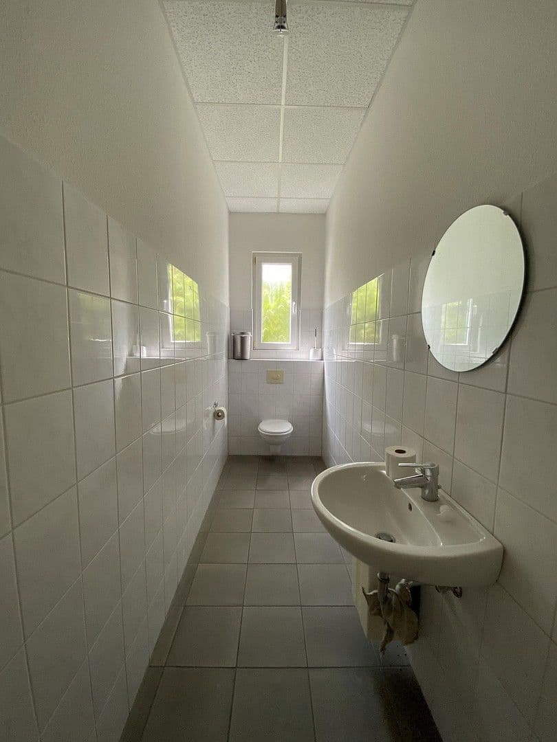 Pronájem nebytového prostoru 969 m², Meißener Dorfstraße 35, Minden, Severní Porýní-Vestfálsko Pronájem nebytového prostoru 969 m², Meißener Dorfstraße 35, Minden, Severní Porýní-Vestfálsko