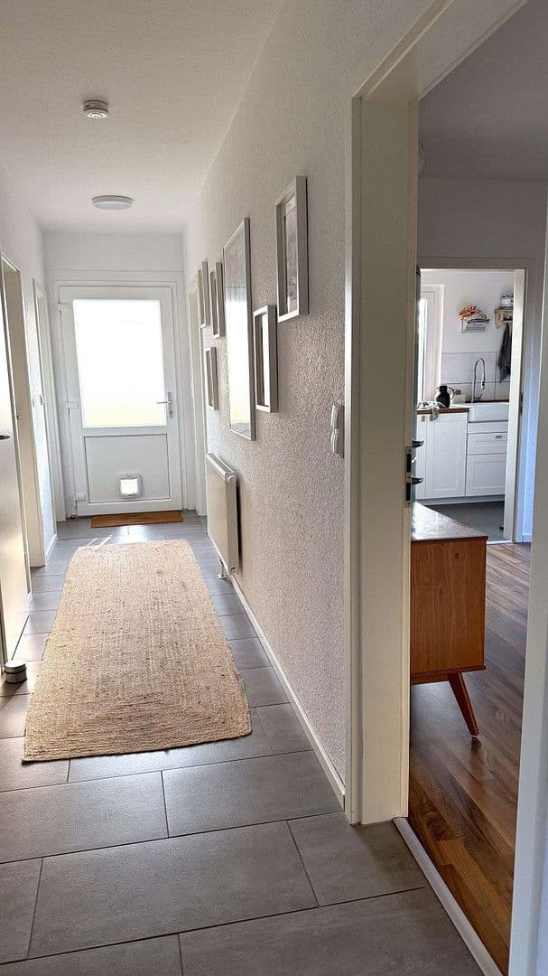 Pronájem domu 120 m², pozemek 1.500 m², Moormerland, Dolní Sasko Pronájem domu 120 m², pozemek 1.500 m², Moormerland, Dolní Sasko