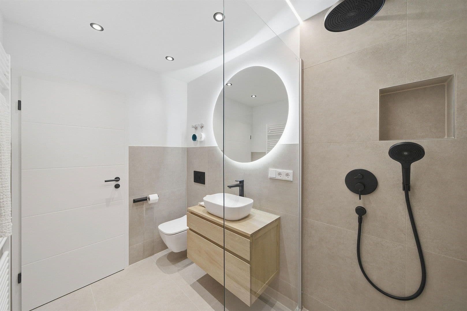 Prodej bytu 2+1 65 m², München, Bavorsko Prodej bytu 2+1 65 m², München, Bavorsko