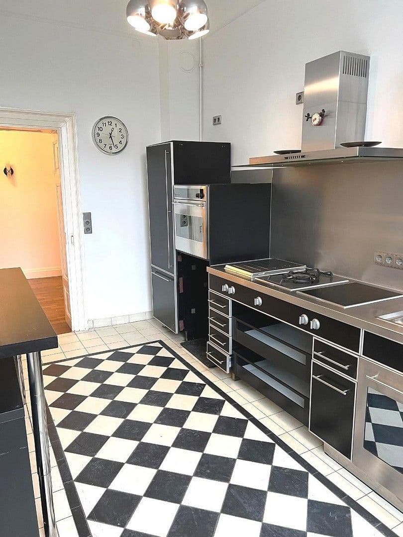 Pronájem bytu 22 m², Baden-Baden, Bádensko-Württembersko Pronájem bytu 22 m², Baden-Baden, Bádensko-Württembersko