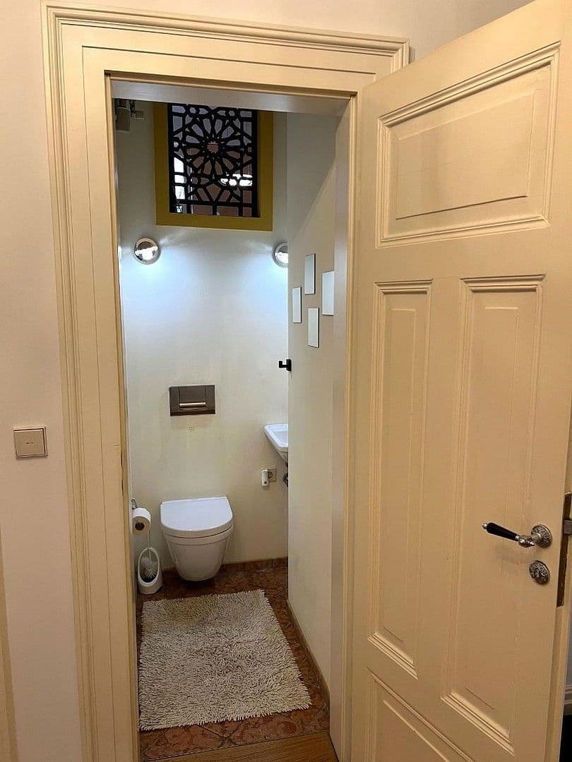 Pronájem bytu 22 m², Baden-Baden, Bádensko-Württembersko Pronájem bytu 22 m², Baden-Baden, Bádensko-Württembersko