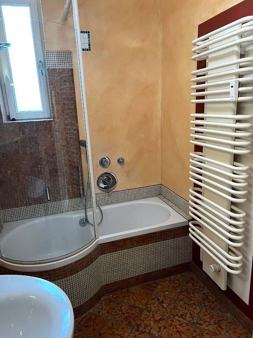 Pronájem bytu 22 m², Baden-Baden, Bádensko-Württembersko Pronájem bytu 22 m², Baden-Baden, Bádensko-Württembersko