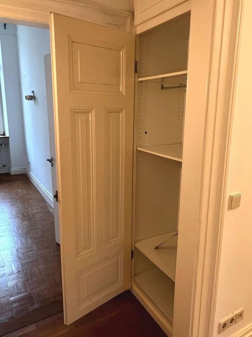 Pronájem bytu 22 m², Baden-Baden, Bádensko-Württembersko Pronájem bytu 22 m², Baden-Baden, Bádensko-Württembersko