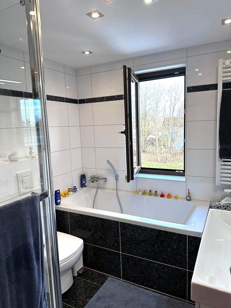 Prodej domu 170 m², pozemek 398 m², Von-Groote-Ring 1, Rheinbach, Severní Porýní-Vestfálsko Prodej domu 170 m², pozemek 398 m², Von-Groote-Ring 1, Rheinbach, Severní Porýní-Vestfálsko