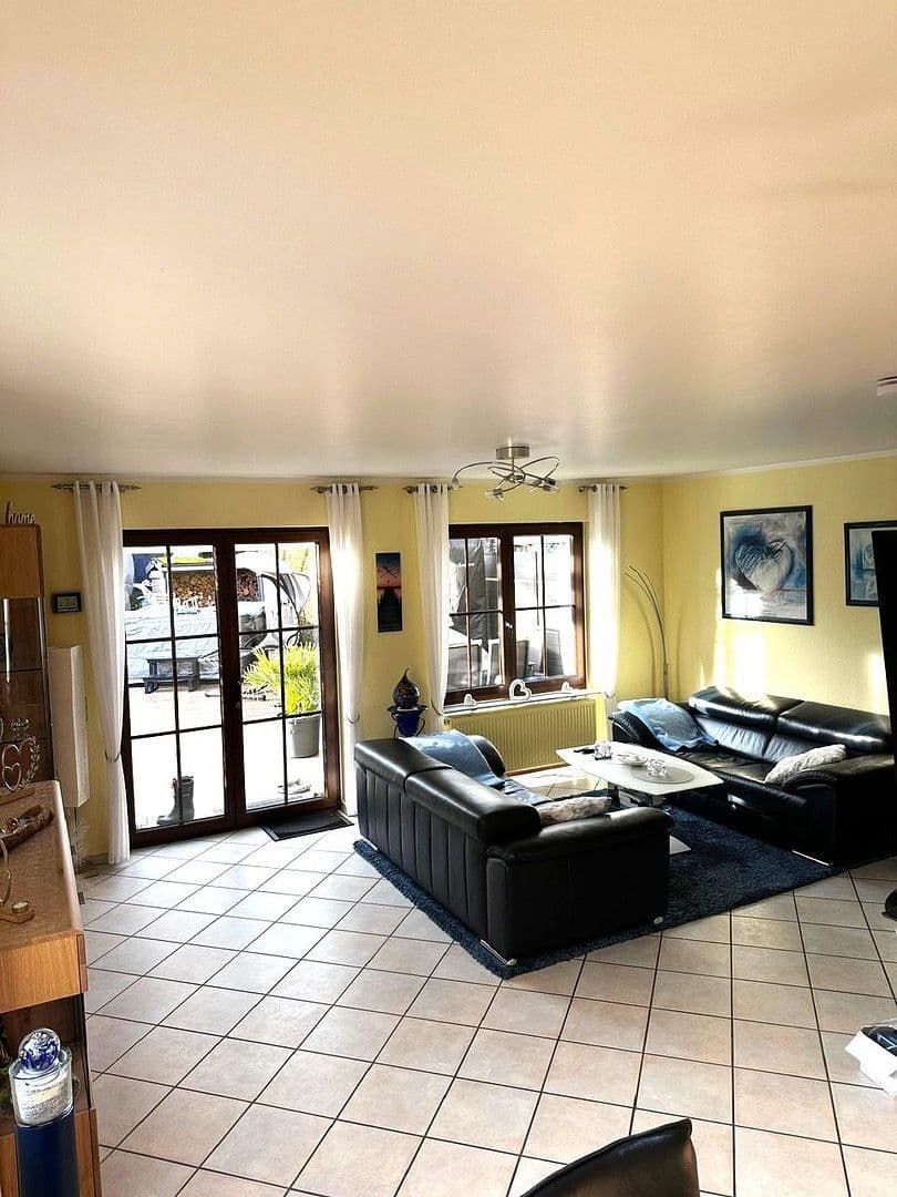 Prodej domu 170 m², pozemek 398 m², Von-Groote-Ring 1, Rheinbach, Severní Porýní-Vestfálsko Prodej domu 170 m², pozemek 398 m², Von-Groote-Ring 1, Rheinbach, Severní Porýní-Vestfálsko