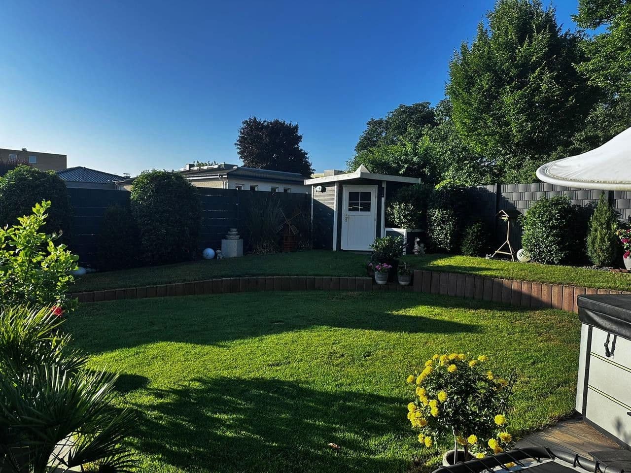 Prodej domu 170 m², pozemek 398 m², Von-Groote-Ring 1, Rheinbach, Severní Porýní-Vestfálsko Prodej domu 170 m², pozemek 398 m², Von-Groote-Ring 1, Rheinbach, Severní Porýní-Vestfálsko