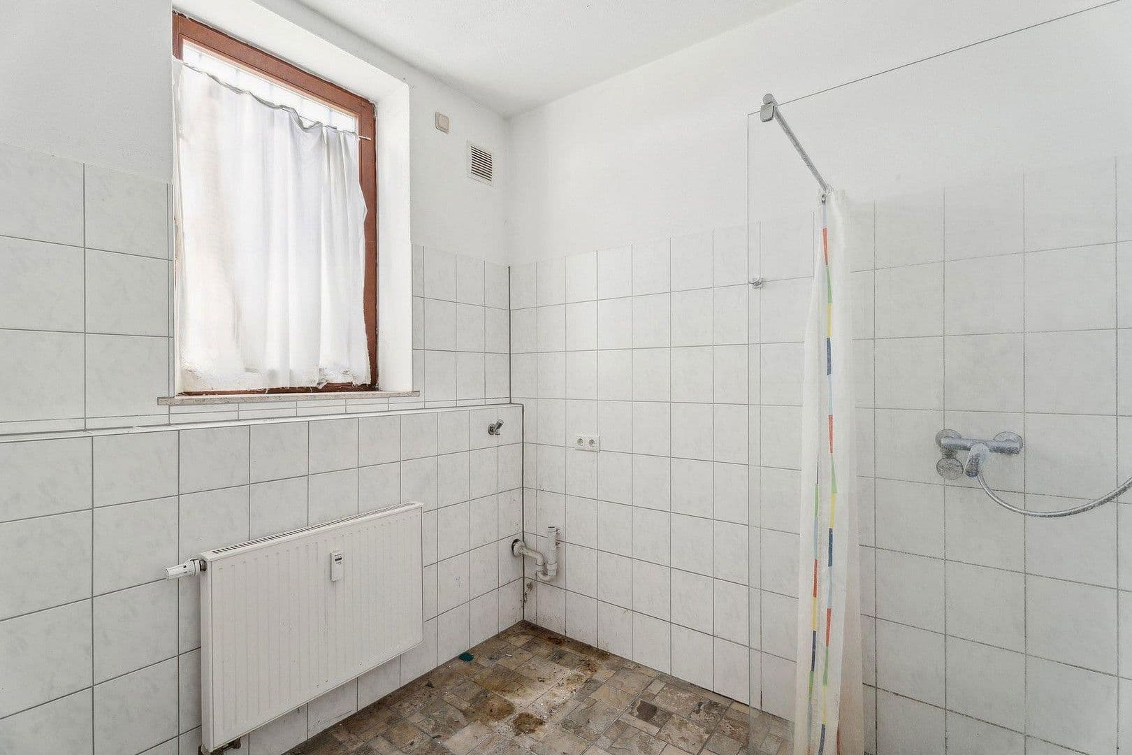 Prodej domu 443 m², pozemek 1.079 m², Ottobeurer Straße 17, Markt Rettenbach, Bavorsko Prodej domu 443 m², pozemek 1.079 m², Ottobeurer Straße 17, Markt Rettenbach, Bavorsko
