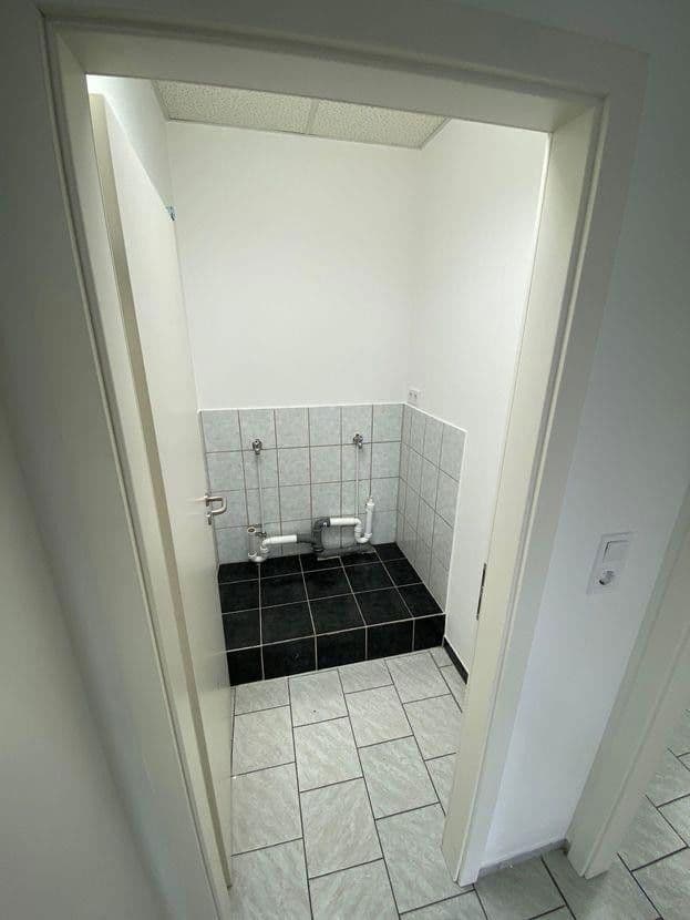 Pronájem kanceláře 88 m², Humbserstr.22, Fürth, Bavorsko Pronájem kanceláře 88 m², Humbserstr.22, Fürth, Bavorsko